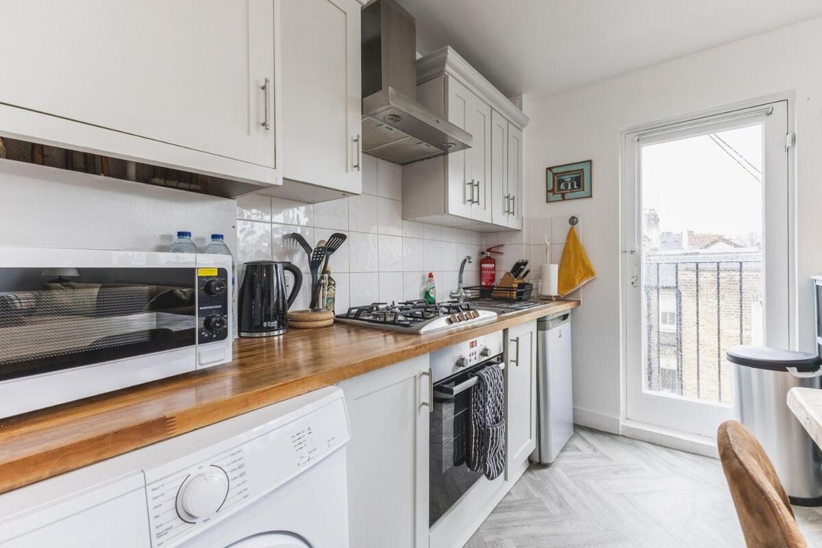 Lovely 2br Flat 5 Mins To Tube, Fullham * Londra